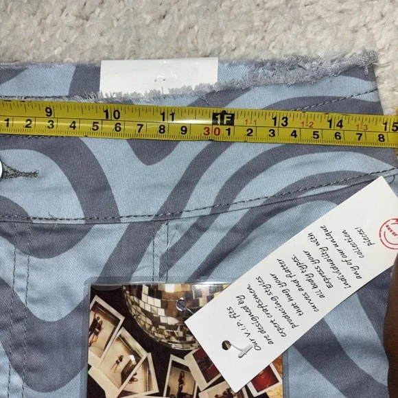 NEW Blue Gray Psychedelic Animal Print Flare Leg Jeans Sz 11/12 Grunge Skater - Picture 2 of 10